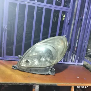 Toyota Funcargo Model 2003 Xenon Headlamp, Clean Original Ex Japan