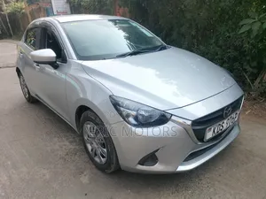 Mazda Demio 2017 Silver