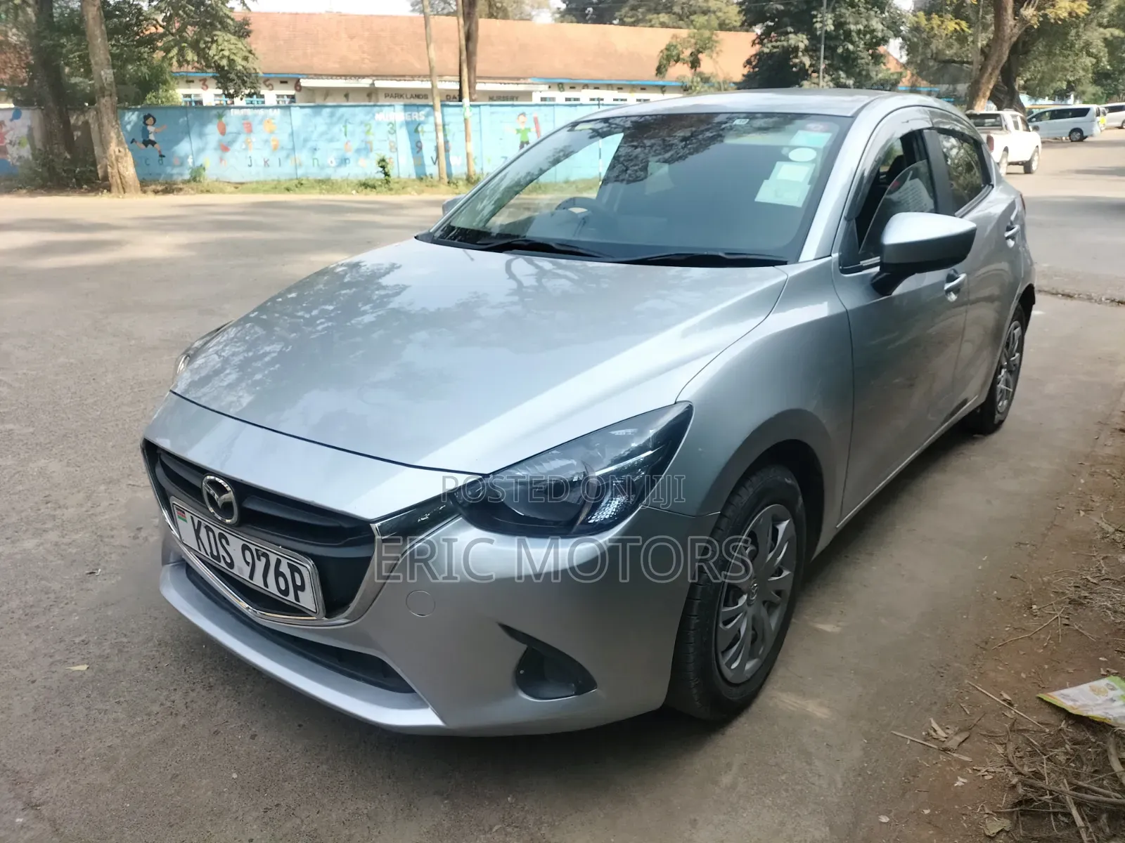 Mazda Demio 2017 Silver