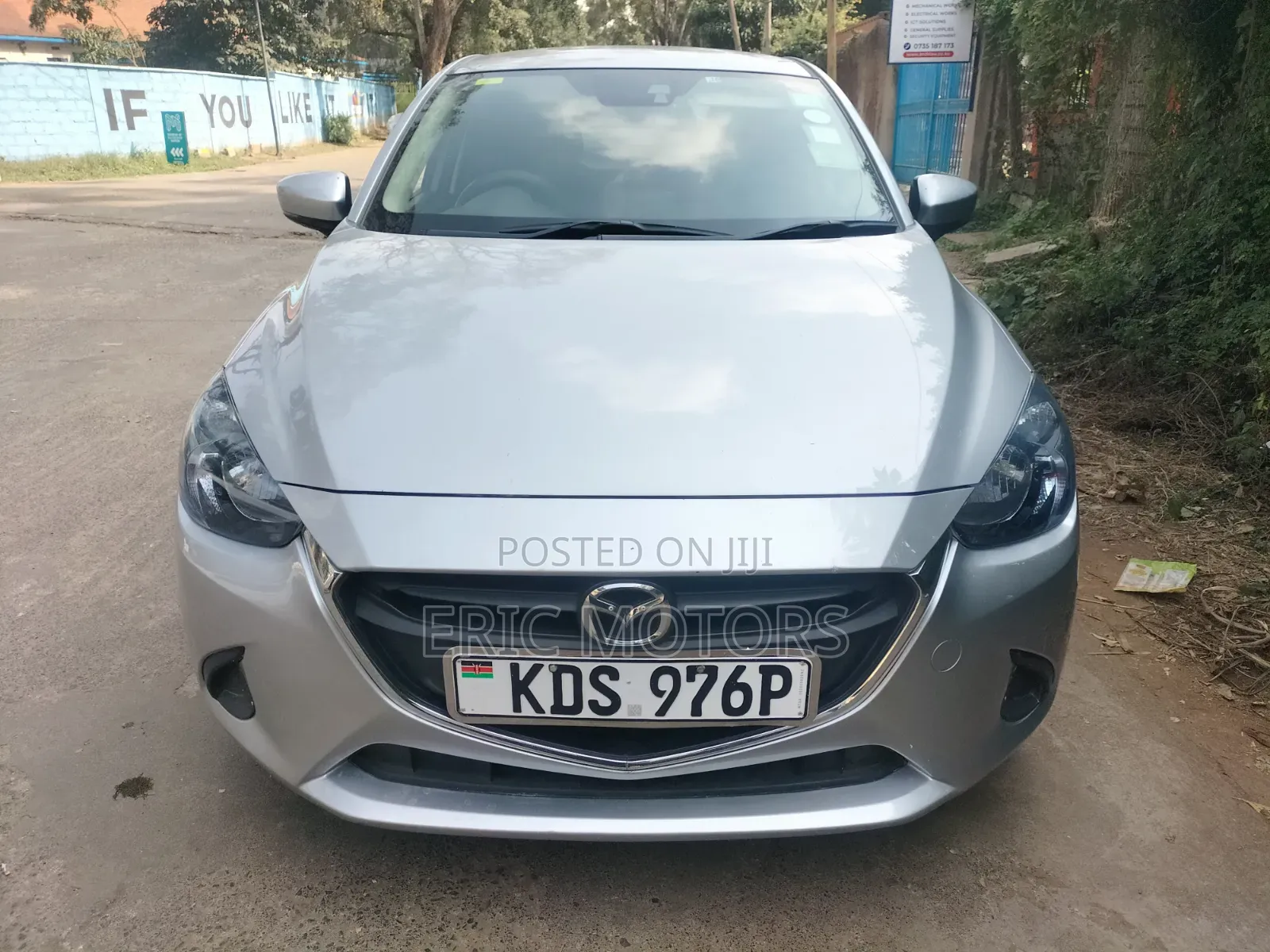 Mazda Demio 2017 Silver