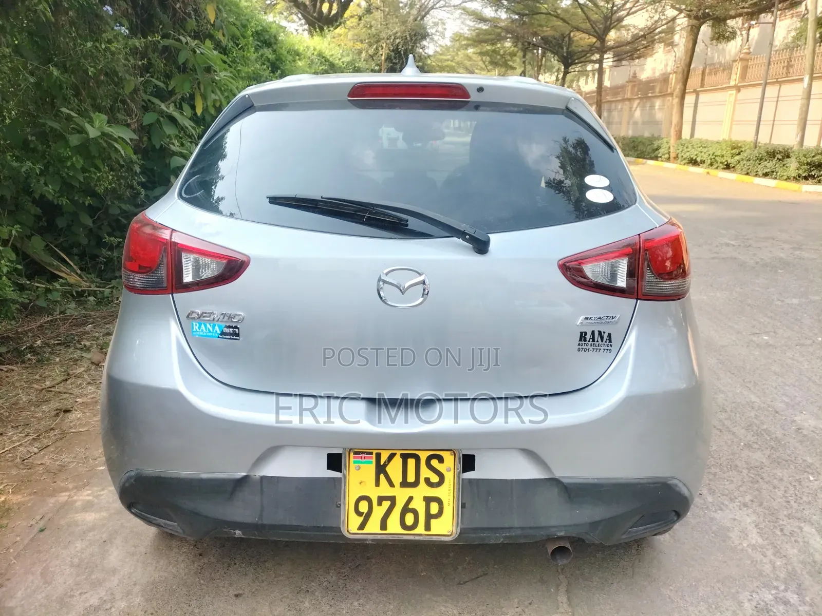 Mazda Demio 2017 Silver