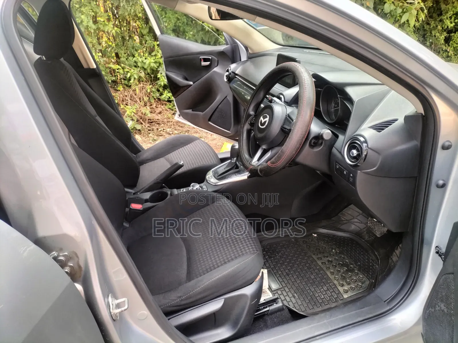 Mazda Demio 2017 Silver