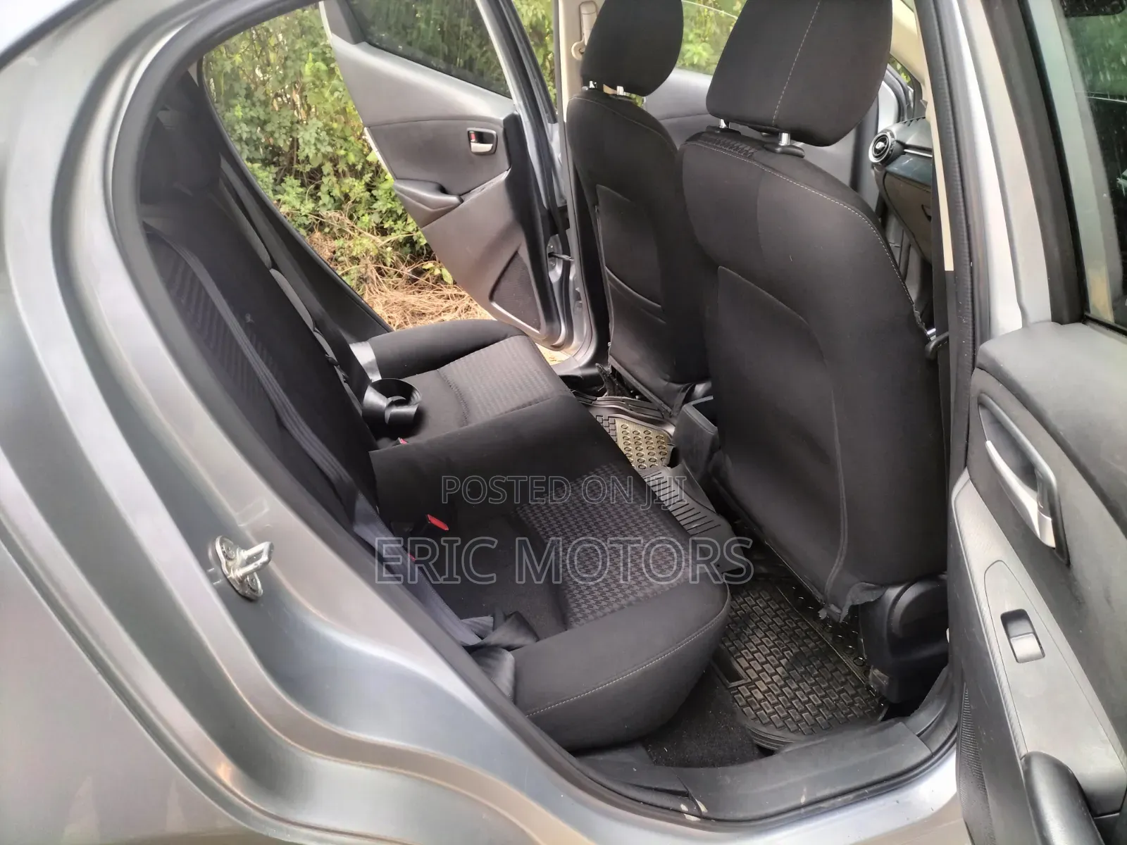 Mazda Demio 2017 Silver