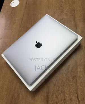 Laptop Apple MacBook Pro 2020 16GB Apple M1 SSD 1T