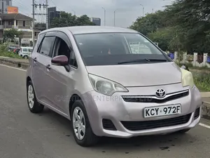 Toyota Ractis 2013 Burgundy