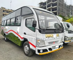 Mitsubishi Fuso Canter 2019 White