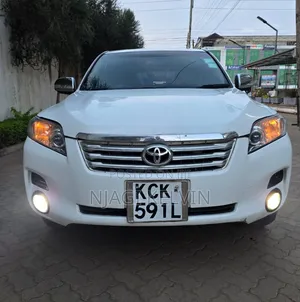 Toyota Vanguard 2009 White