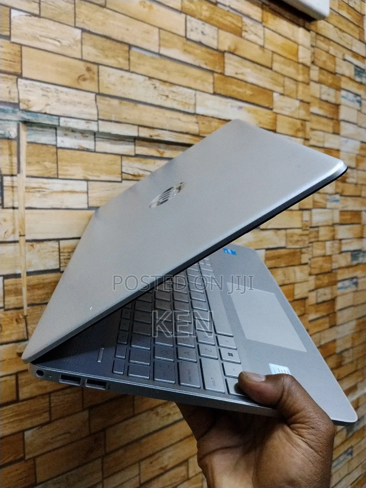 Laptop HP 250 G10 8GB Intel Core i3 SSD 256GB
