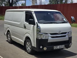 Toyota HiAce 2014 White