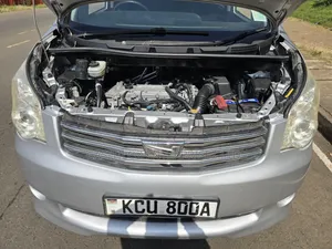 Toyota Noah 2012 Silver