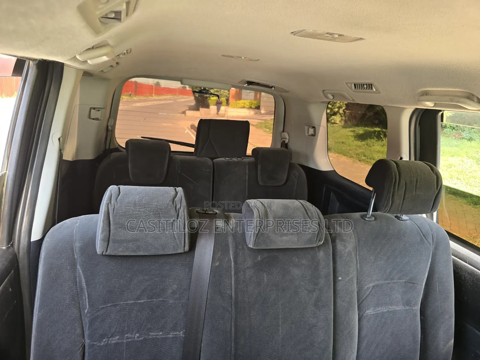 Toyota Noah 2012 Silver