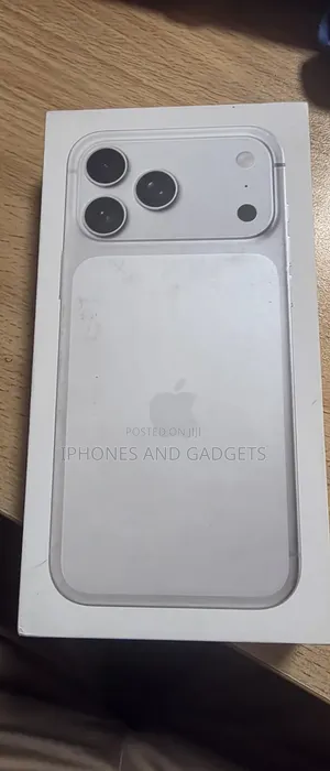 New Apple iPhone 17 Pro 256 GB Silver
