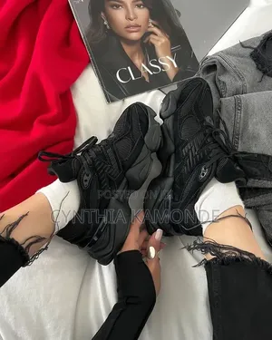 New Balance 9060 Sneakers