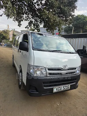 Toyota HiAce 2012 White