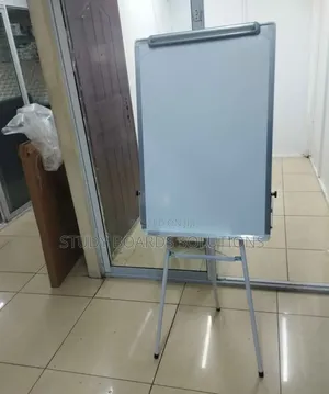Present Ideas With Ease Using a Sturdy Flipchart Stand