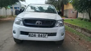Toyota Hilux 2013 Pearl