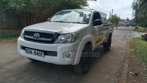 Toyota Hilux 2013 Pearl