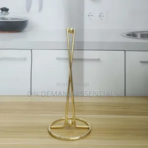 Vertical Iron Paper Towel Holder