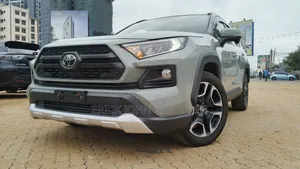 Toyota RAV4 2020 Green
