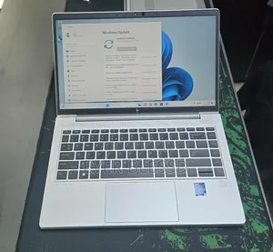 Laptop HP EliteBook 640 G10 16GB Intel Core i5 SSD 256GB