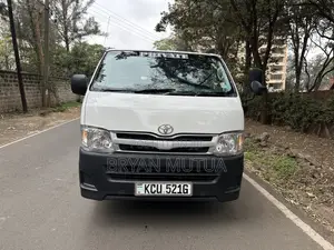Toyota HiAce 2012 White
