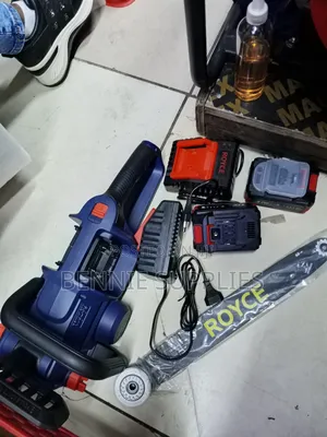 Commercial Royce Cordless Chainsaw