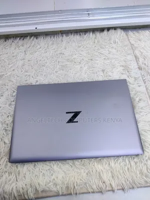Laptop HP ZBook Firefly 14 G7 16GB Intel Core i7 SSD 256GB