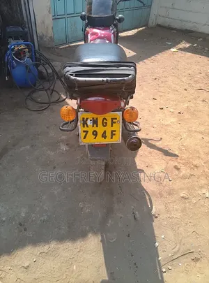 Bajaj Boxer 2023 Red