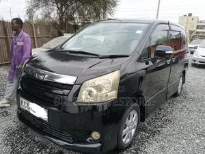 Toyota Noah 2010 Black