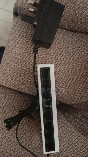 Tenda 8 Ports Switch