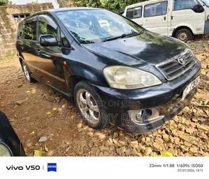 Toyota Ipsum 2003 Blue