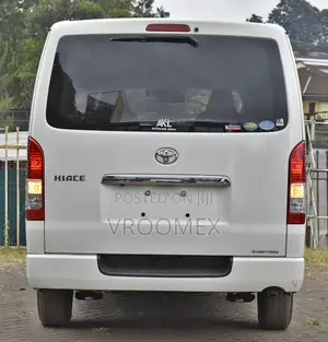 Toyota HiAce 2020 White