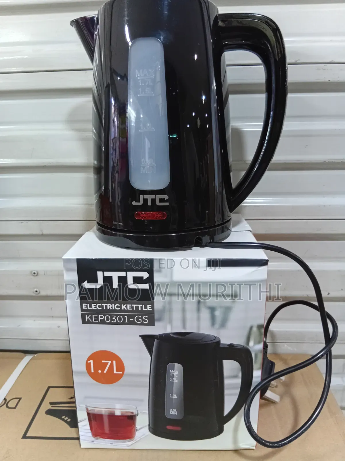 Electric Kettle 1.7 Litres .