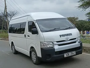 Toyota HiAce 2017 White