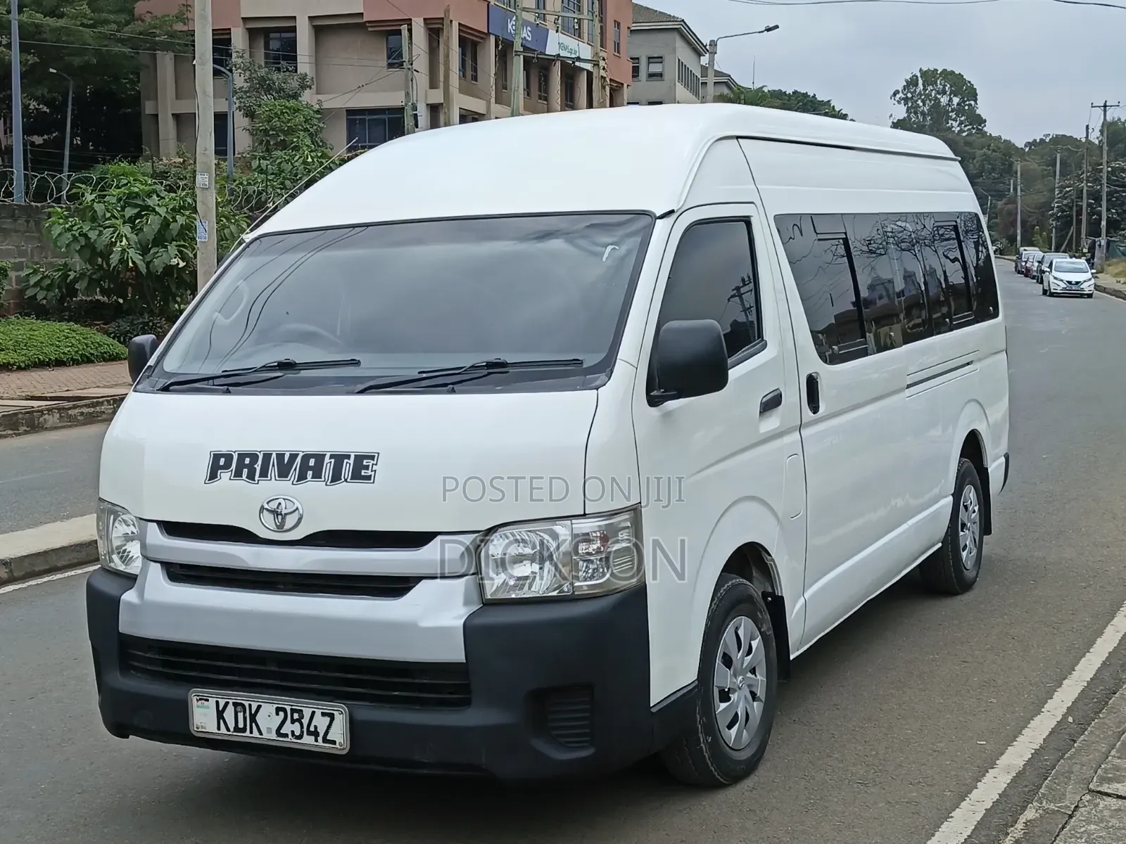 Toyota HiAce 2017 White