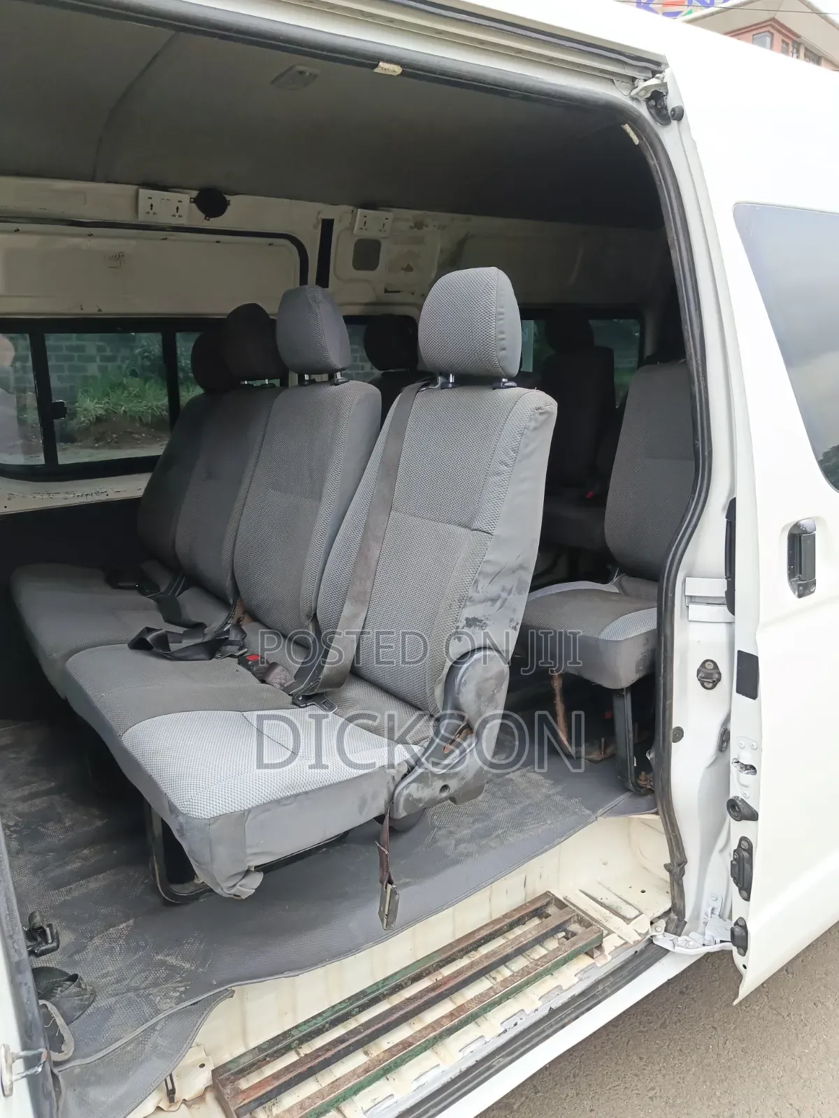 Toyota HiAce 2017 White