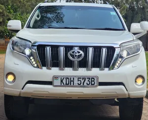 Toyota Land Cruiser Prado 2016 White