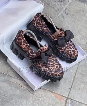 Chunky Lug Sole + a Prominent Bow Detail Ladies Platforms. Size 37-42