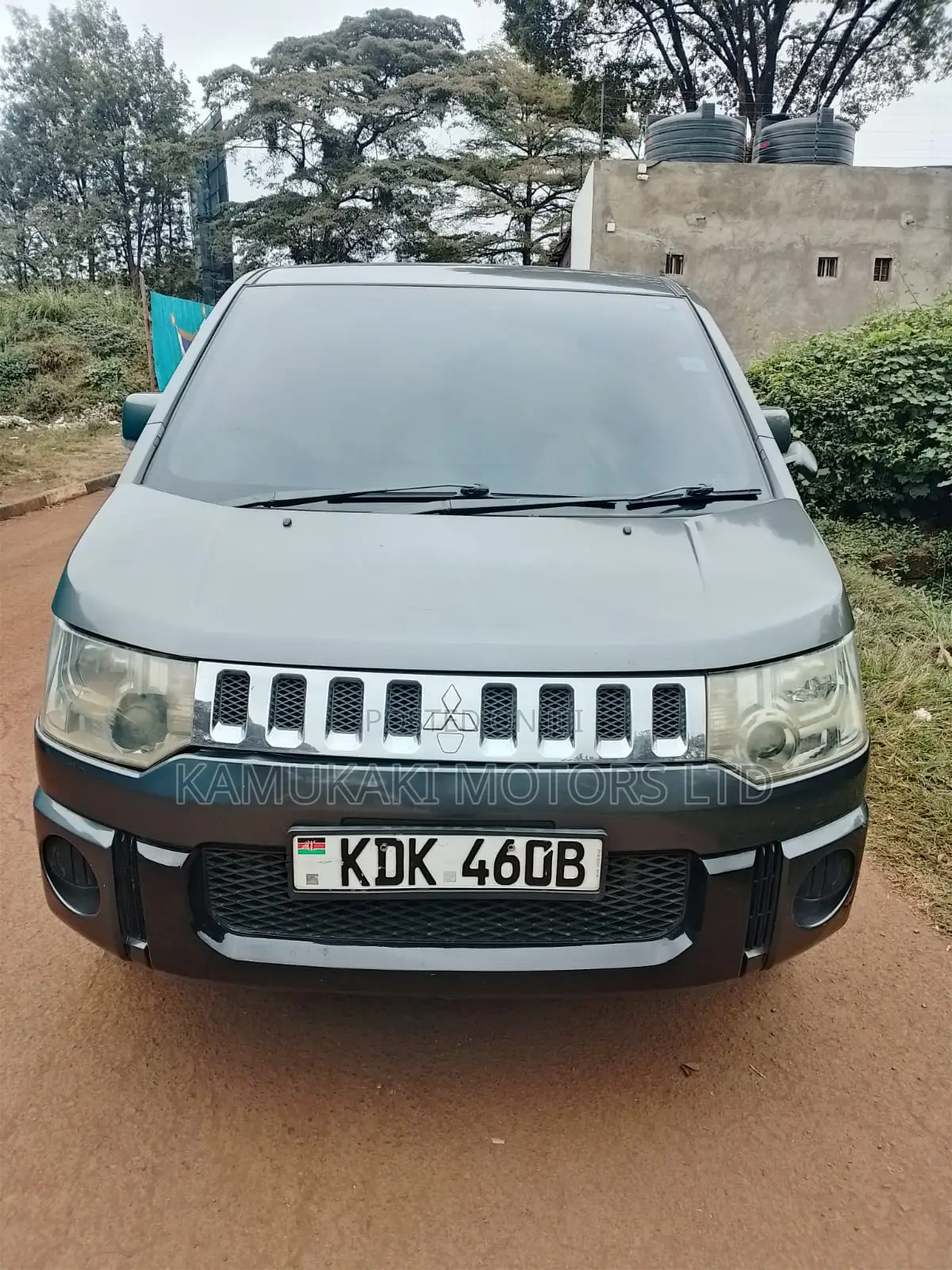Mitsubishi Delica 2015 Gray
