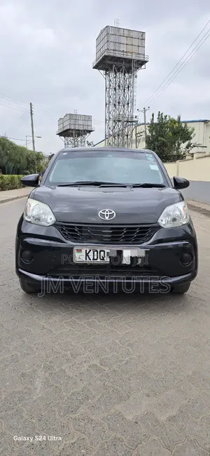 Toyota Passo 2018 Black