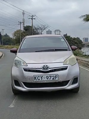 Toyota Ractis 2013 Purple