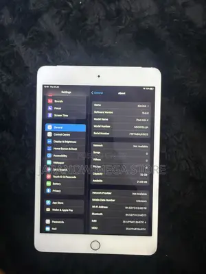 Apple iPad mini 4 32 GB Silver