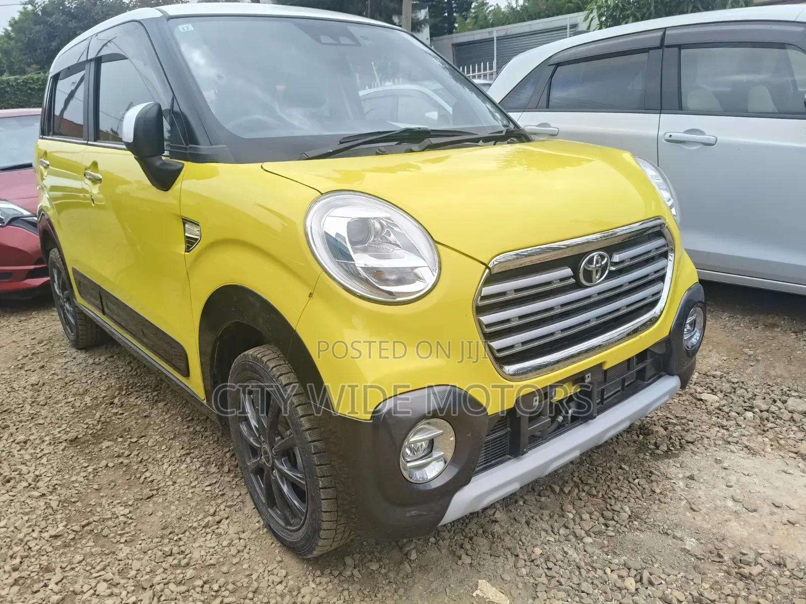Toyota Pixis 2019 Yellow