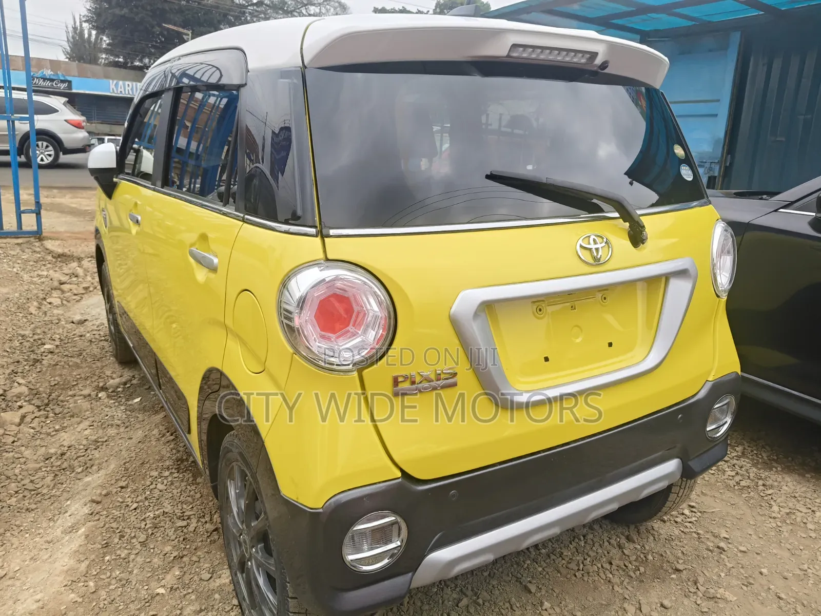 Toyota Pixis 2019 Yellow