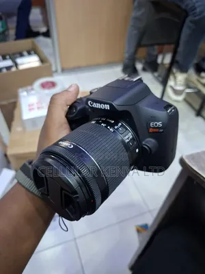 Canon EOS Rebel T7 18-55mm Lens USED