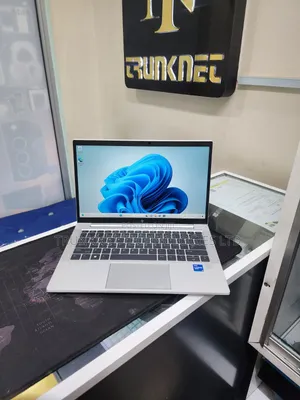 Laptop HP EliteBook 830 G8 8GB Intel Core i5 SSD 256GB