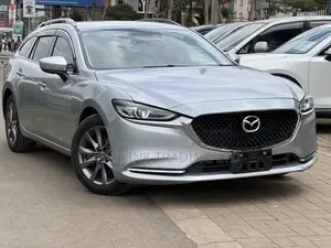Mazda Atenza 2018 Silver