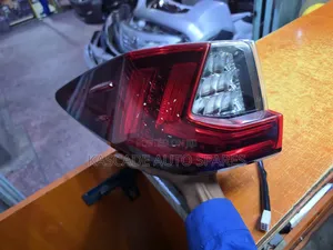 Lexus Rx 350 ,Rx 450h,Rx 300 2015+ New Model Taillight/ Tail Lamp