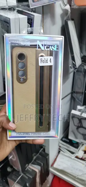 Samsung Galaxy Z Fold 4, Matte Gold/Tan Faux Leather Backing