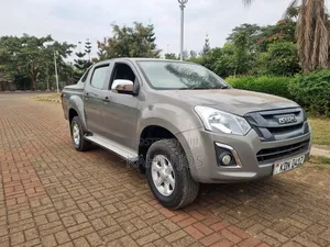 Isuzu D-MAX 2023 Gray